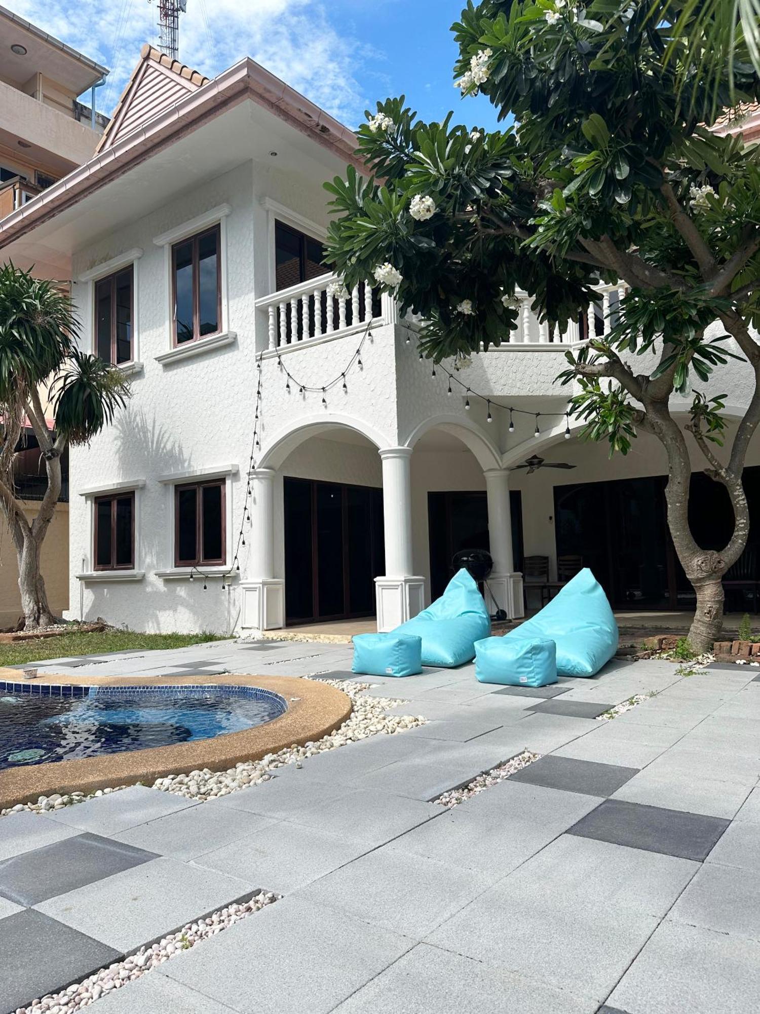 Blooming Hill Boutique Suites Pattaya Luaran gambar